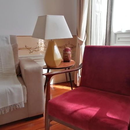 Апартаменты Alvares Cabral Apartamento B Порту Экстерьер фото