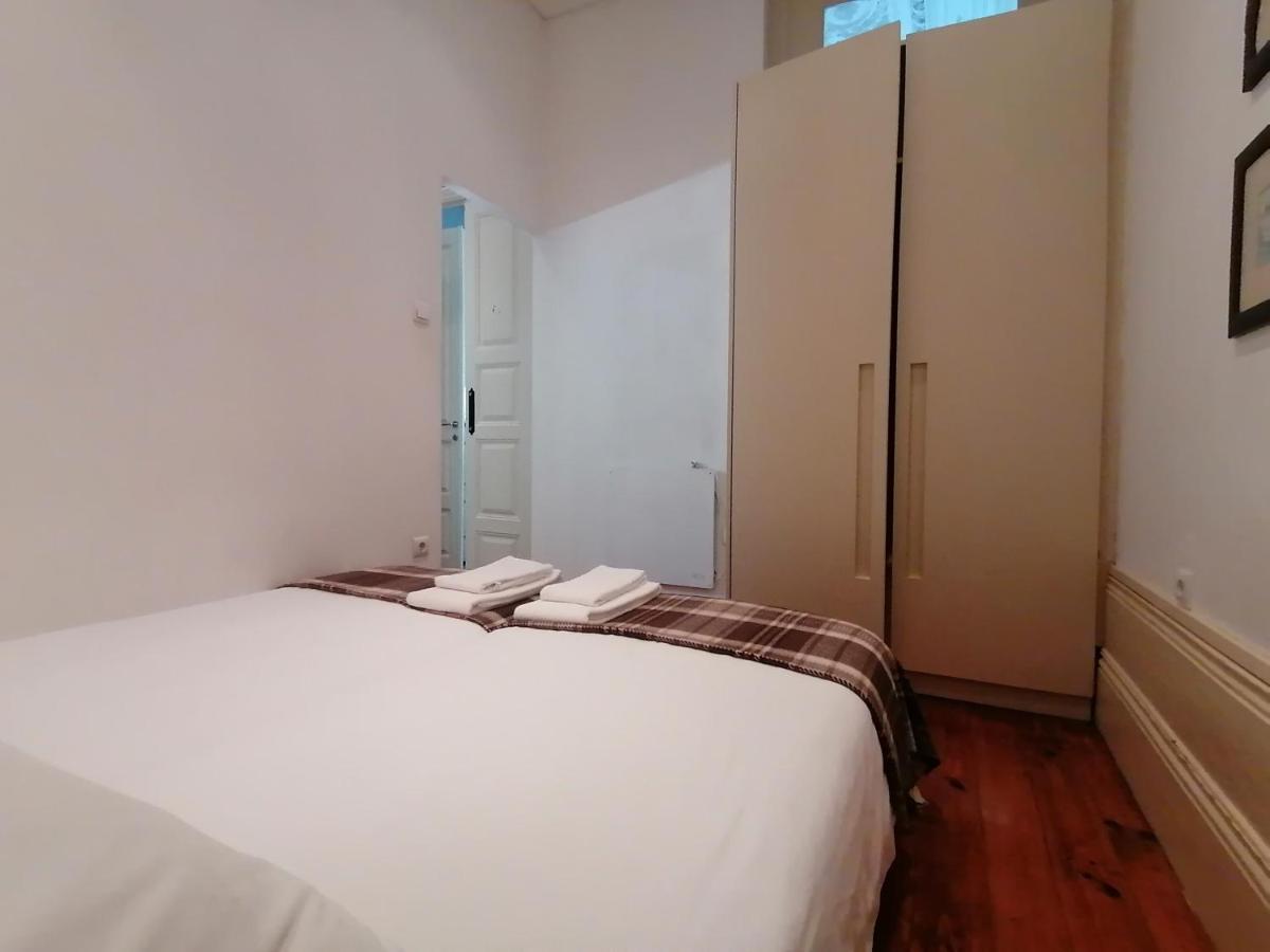 Апартаменты Alvares Cabral Apartamento B Порту Экстерьер фото