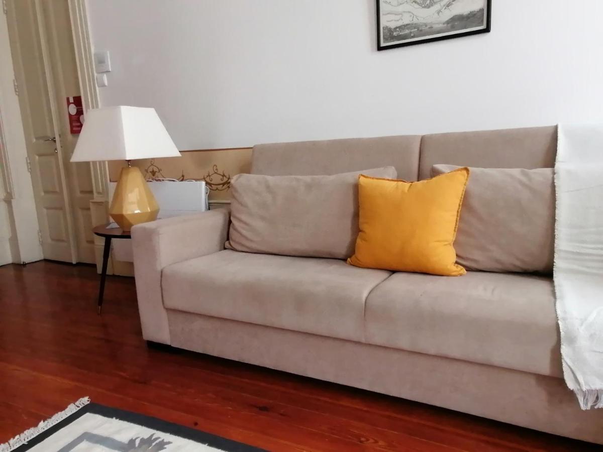 Апартаменты Alvares Cabral Apartamento B Порту Экстерьер фото
